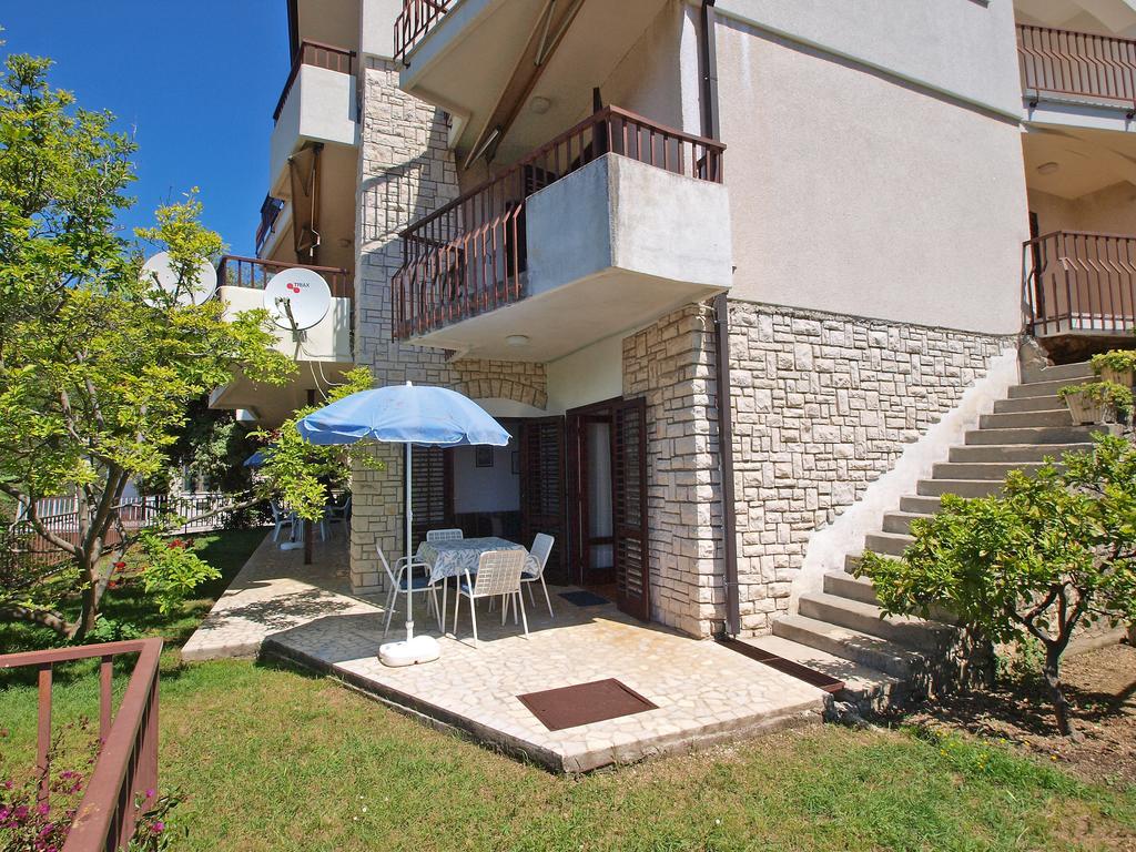 Apartments Jolanda 911 Rabac Exterior foto